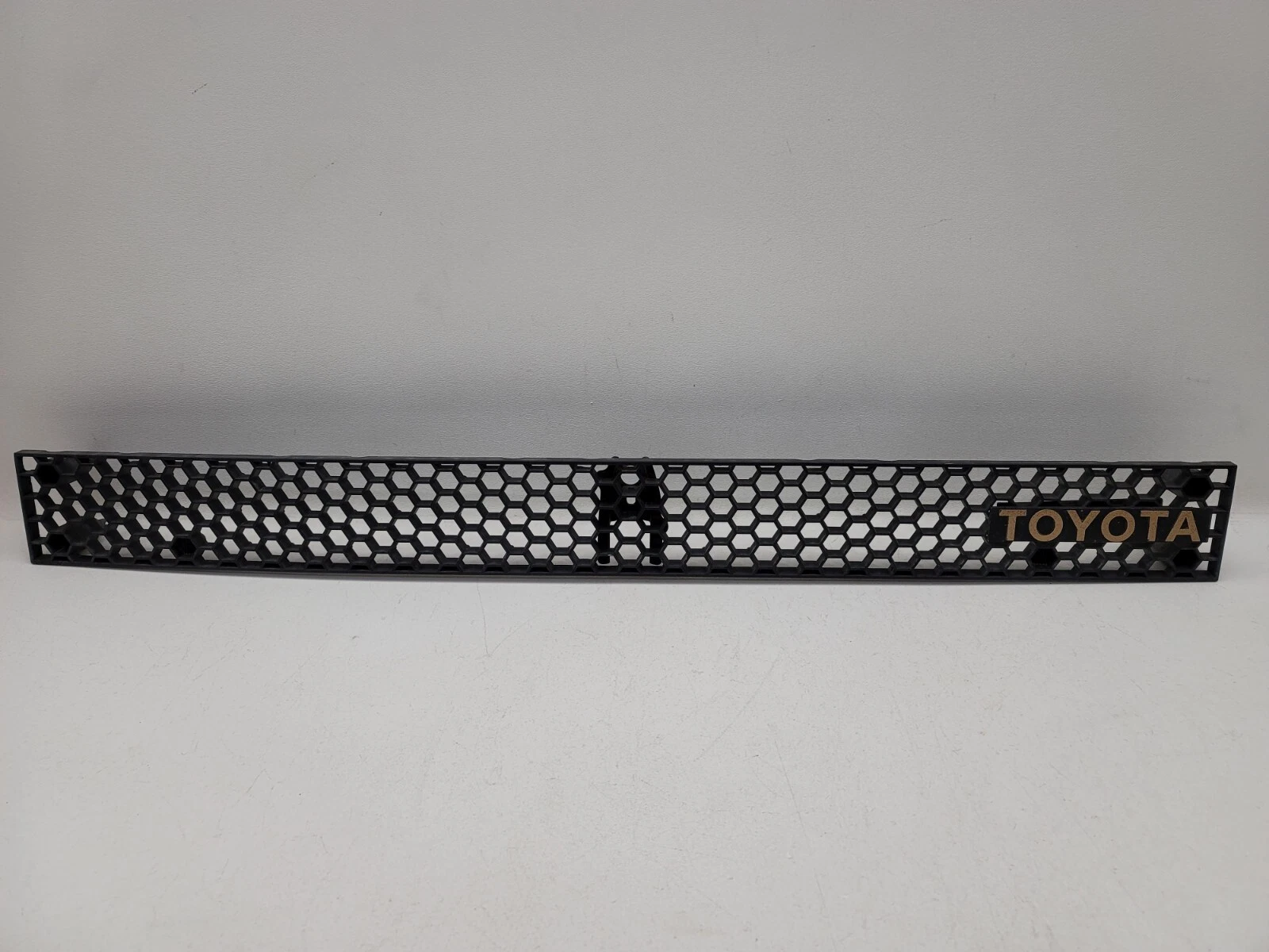 Front Radiator Grille – 1982-1985 Toyota Celica